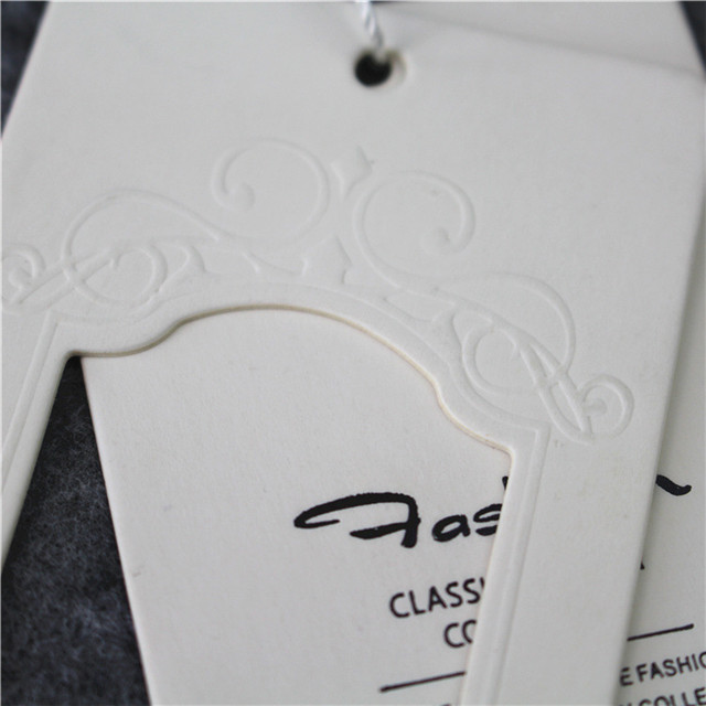 Design Wholesale Clothing Hang Tag Free Sample White Colorful Private Label Custom Fashion T Shirt Hang Tag