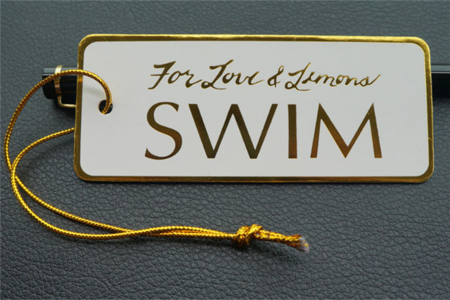 Luxury Matt Lamination Clothing Tags Custom Paper Labels Hang Tags 