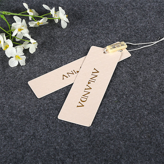 Professional printed luxury jeans cloth tag hang tags customized free samples
