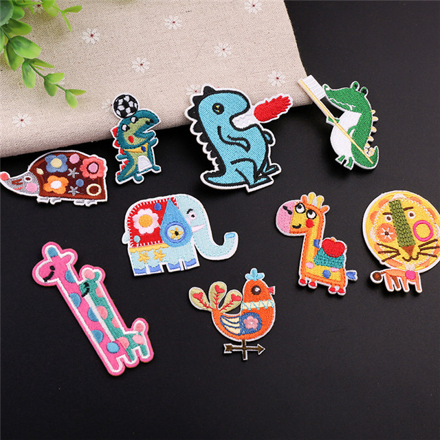 Top Quality Embroidered Patch Labels Fabric Label